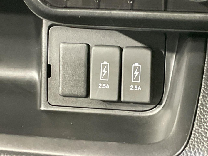 2021 Honda N-BOX CUSTOM 6BA-JF3 (UW-6a24e07f57384)[18]