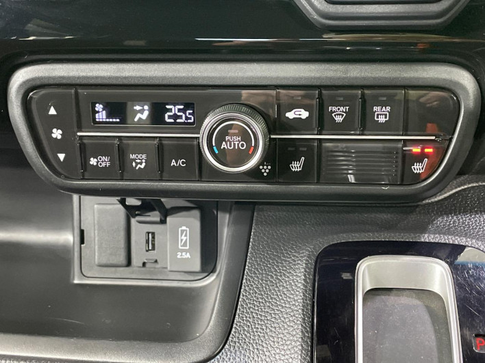 2021 Honda N-BOX CUSTOM 6BA-JF3 (UW-6a24e07f57384)[13]
