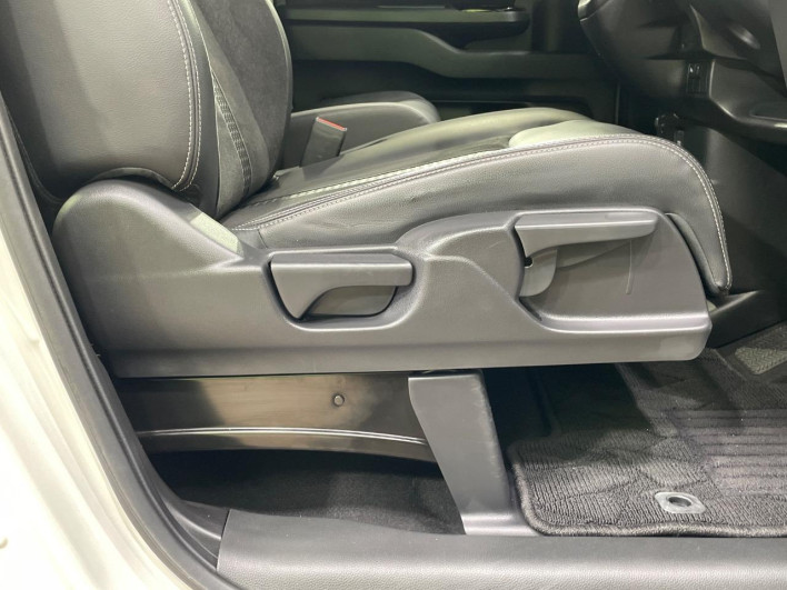 2021 Honda N-BOX CUSTOM 6BA-JF3 (UW-6a24e07f57384)[23]