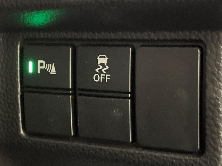 2021 Honda N-BOX CUSTOM 6BA-JF3 (UW-6a24e08333fb6)[19]