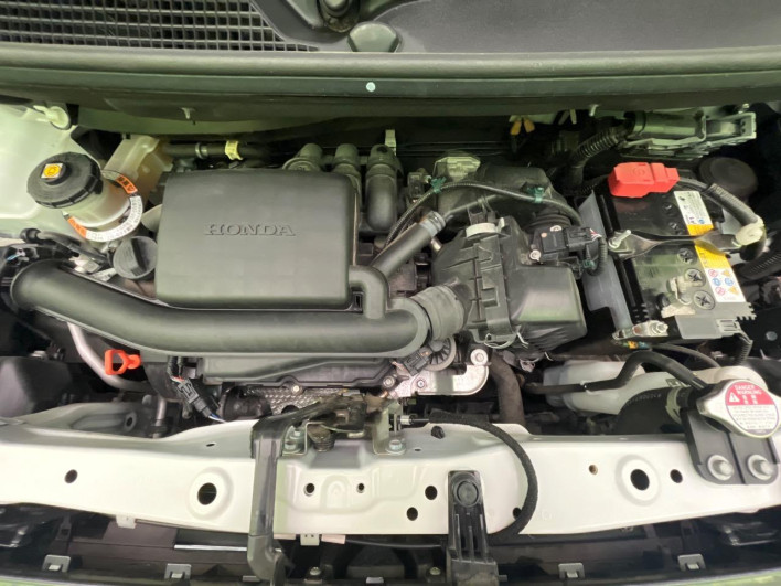 2021 Honda N-BOX CUSTOM 6BA-JF3 (UW-6a24e08333fb6)[25]