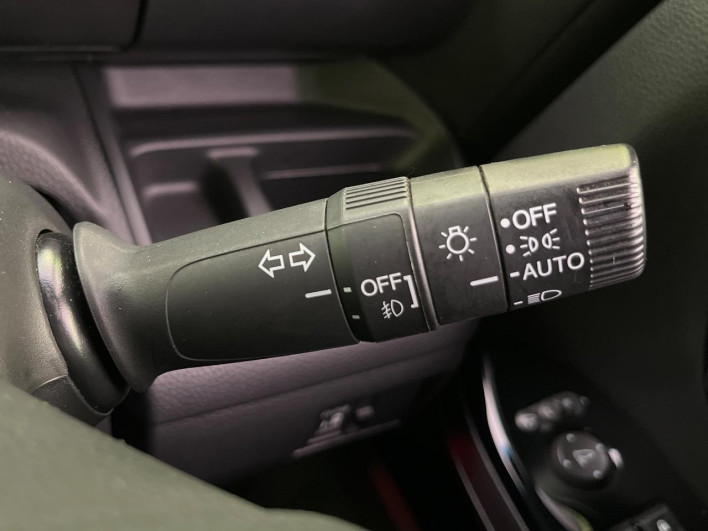 2021 Honda N-BOX CUSTOM 6BA-JF3 (UW-6a24e08333fb6)[21]