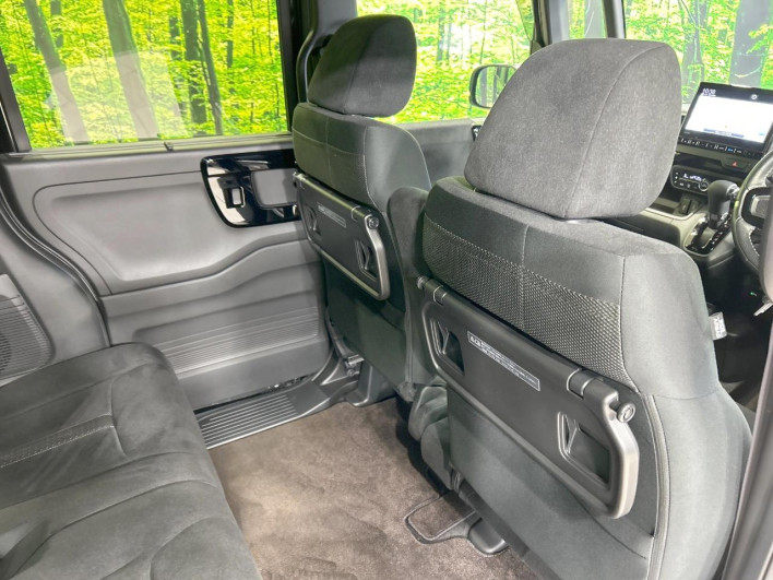 2023 Honda N-BOX CUSTOM 6BA-JF3 (UW-6a24e08623811)[23]