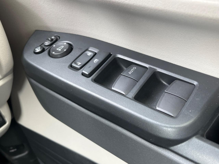 2024 Honda N-BOX 6BA-JF5 (UW-6a24e08c2a8d6)[24]