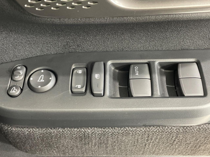 2026 Honda N-BOX CUSTOM 6BA-JF6 (UW-6a24e095590c5)[11]