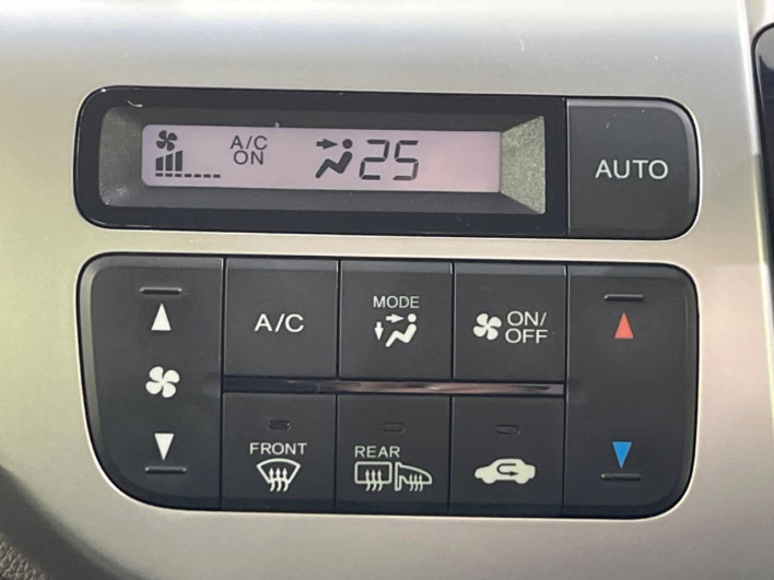 2014 Honda N-WGN Custom DBA-JH2 (UW-6a24e0998c12c)[12]
