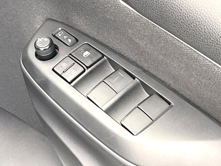 2021 Toyota Yaris 5BA-KSP210 (UW-6a24e0aa5789f)[17]
