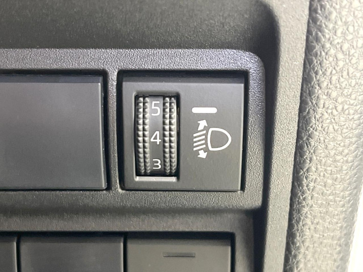 2021 Toyota Yaris 5BA-KSP210 (UW-6a24e0aa5789f)[18]