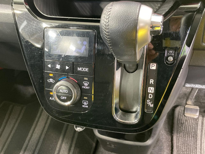 2016 Daihatsu Cast DBA-LA250S (UW-6a24e0b25d86c)[8]
