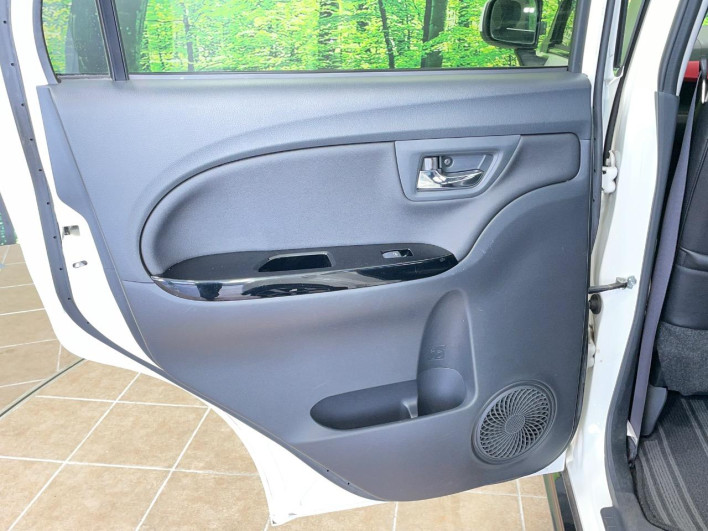 2016 Daihatsu Cast DBA-LA250S (UW-6a24e0b25d86c)[19]
