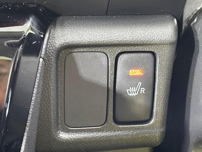2016 Daihatsu Cast DBA-LA250S (UW-6a24e0b25d86c)[10]