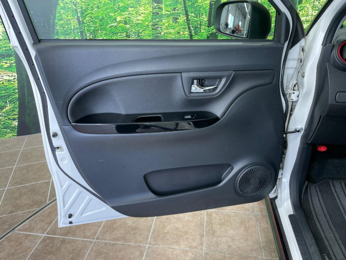 2016 Daihatsu Cast DBA-LA250S (UW-6a24e0b25d86c)[20]