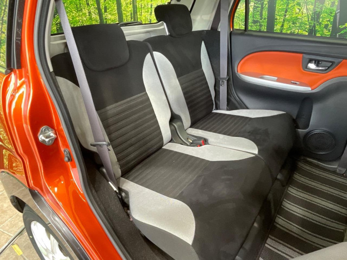 2016 Daihatsu Cast DBA-LA250S (UW-6a24e0b28052e)[16]