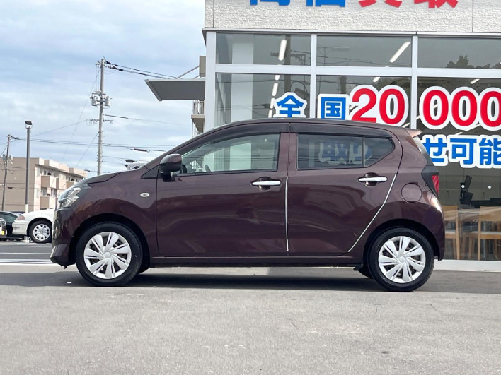 2017 Daihatsu Mirai Ease DBA-LA350S (UW-6a24e0b5ded71)[4]