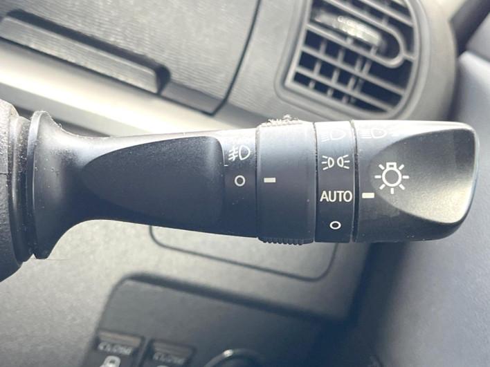 2015 Daihatsu Tanto DBA-LA600S (UW-6a24e0ba4fec2)[22]