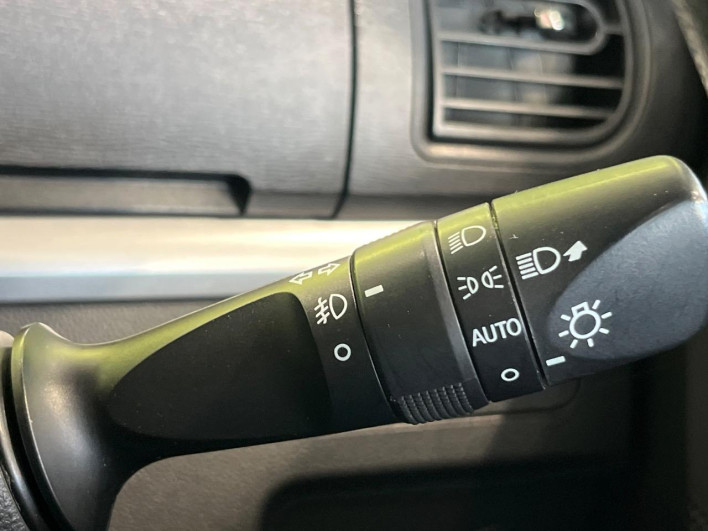 2017 Daihatsu Tanto DBA-LA610S (UW-6a24e0bd99c3e)[15]