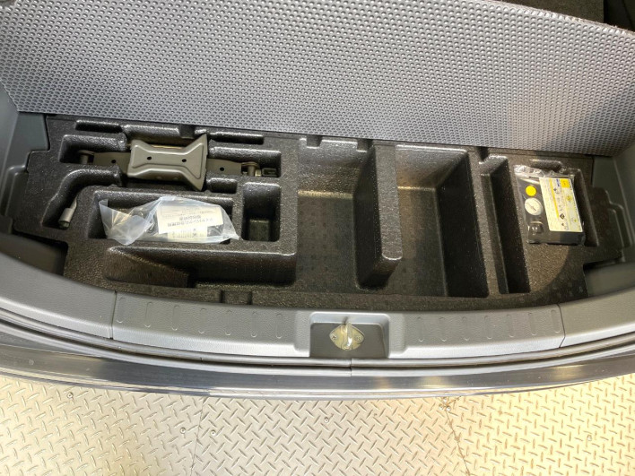2012 Suzuki Solio DBA-MA15S (UW-6a24e0e54a997)[23]
