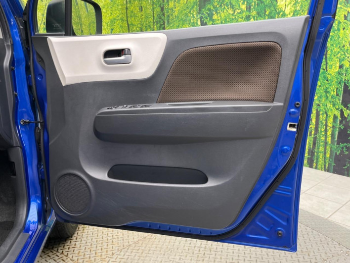 2011 Suzuki MR Wagon DBA-MF33S (UW-6a24e0eecea4f)[19]