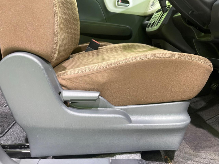 2014 Nissan Moco DBA-MG33S (UW-6a24e0f0dad73)[5]
