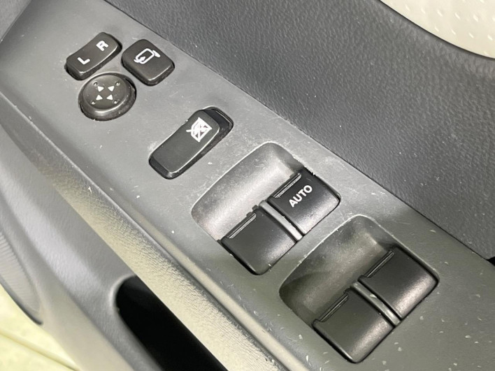 2014 Nissan Moco DBA-MG33S (UW-6a24e0f0dad73)[14]