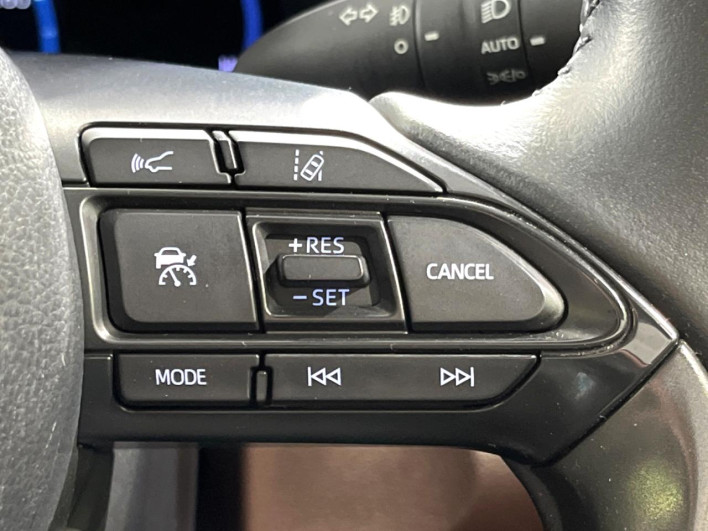 2021 Toyota Yaris Cross 6AA-MXPJ15 (UW-6a24e12b44232)[27]