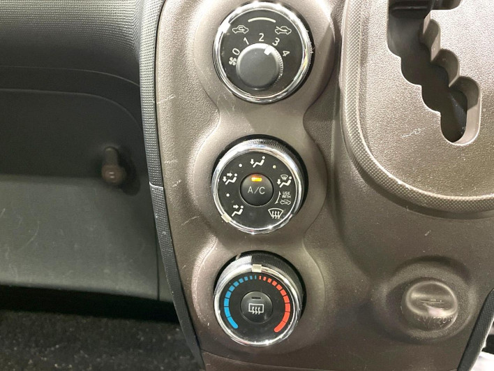 2015 Toyota Porte DBA-NCP141 (UW-6a24e149157bb)[5]