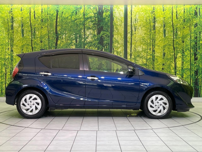 2019 Toyota Aqua DAA-NHP10 (UW-6a24e154a0f54)[9]