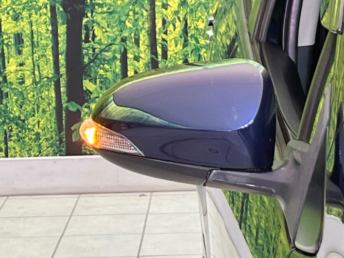2019 Toyota Aqua DAA-NHP10 (UW-6a24e154a0f54)[20]