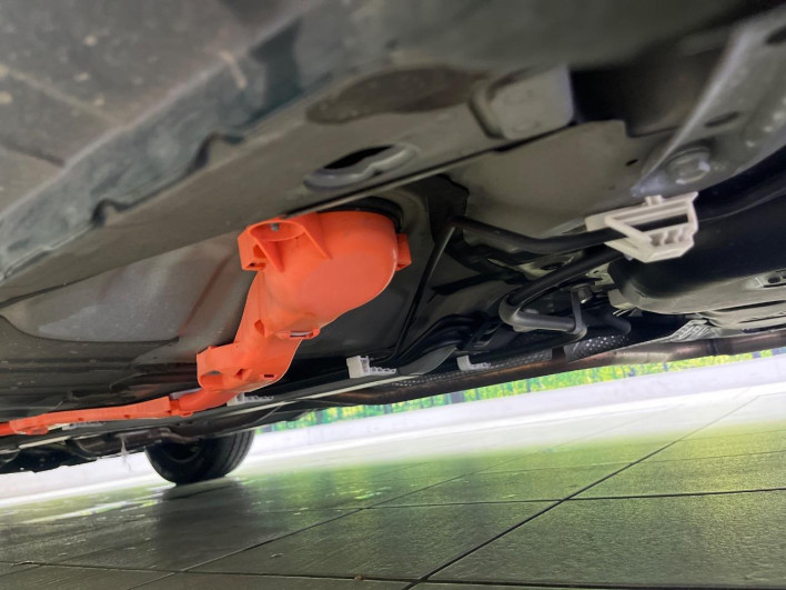 2019 Toyota Aqua DAA-NHP10 (UW-6a24e154a0f54)[28]