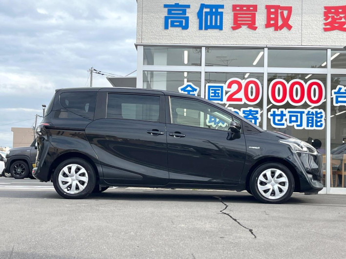 2016 Toyota Sienta DAA-NHP170G (UW-6a24e156cee9a)[4]