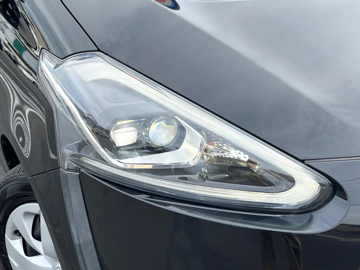 2016 Toyota Sienta DAA-NHP170G (UW-6a24e156cee9a)[8]