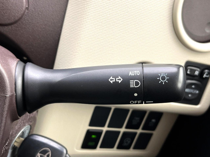 2017 Toyota Spade DBA-NSP141 (UW-6a24e1596bc4a)[16]