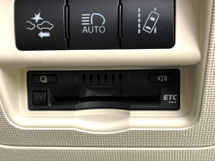 2017 Toyota Spade DBA-NSP141 (UW-6a24e1596bc4a)[10]