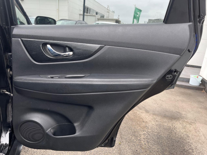 2014 Nissan X-Trail DBA-NT32 (UW-6a24e16092210)[21]