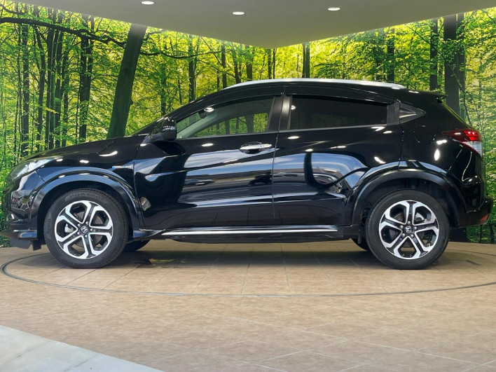 2017 Honda VEZEL DAA-RU3 (UW-6a24e1695ab4c)[13]