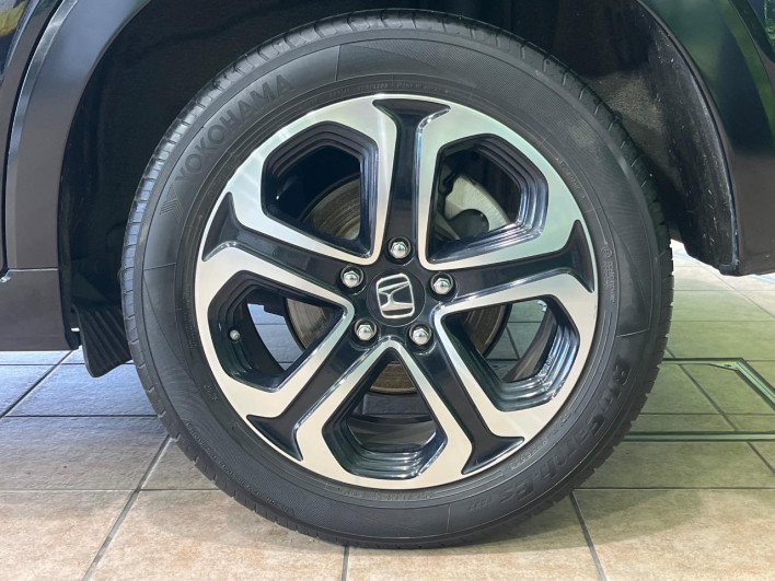 2017 Honda VEZEL DAA-RU3 (UW-6a24e1695ab4c)[19]