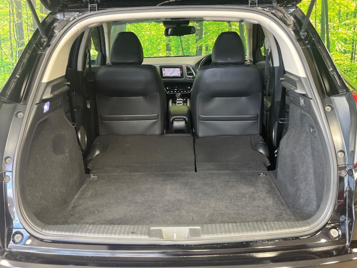 2017 Honda VEZEL DAA-RU3 (UW-6a24e1695ab4c)[29]