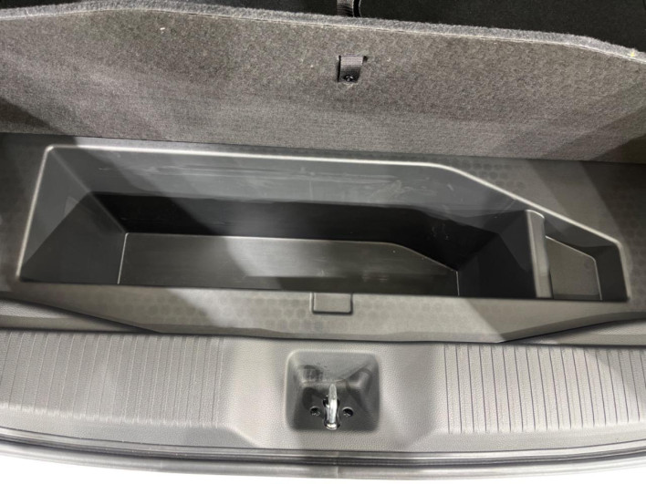 2024 Honda VEZEL 6AA-RV5 (UW-6a24e17031ba4)[28]