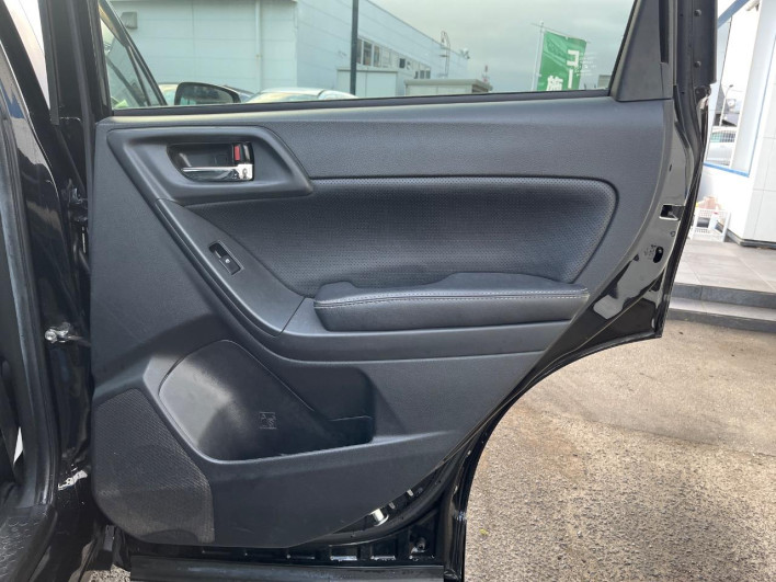 2015 Subaru Forester DBA-SJ5 (UW-6a24e17a44487)[21]