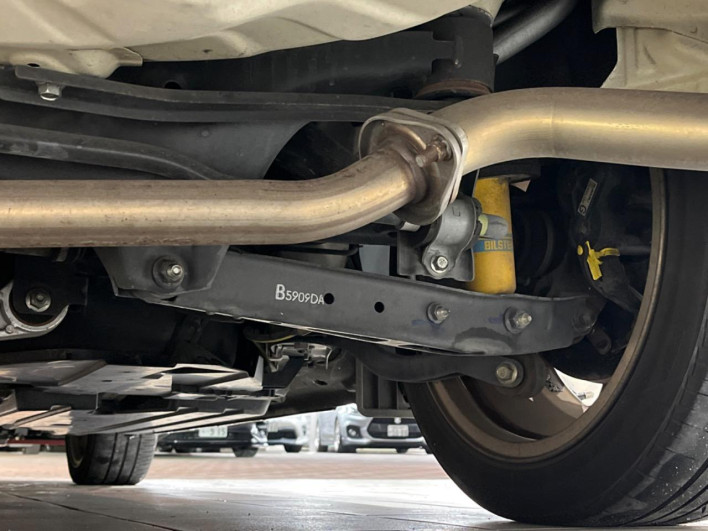 2015 Subaru Levorg DBA-VM4 (UW-6a24e1955f3dc)[19]