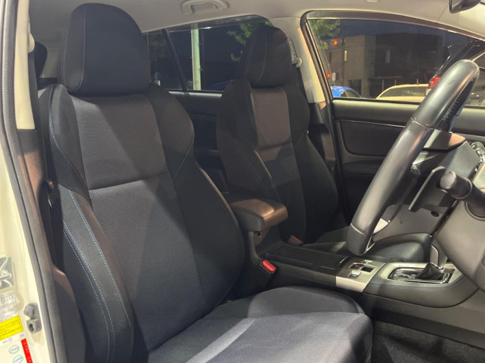 2015 Subaru Levorg DBA-VM4 (UW-6a24e1955f3dc)[27]