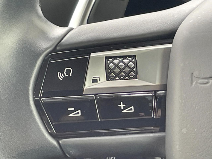 2020 DS Automobiles DS 3 Crossback 5BA-D34HN05 (UW-6a24e1989d306)[11]
