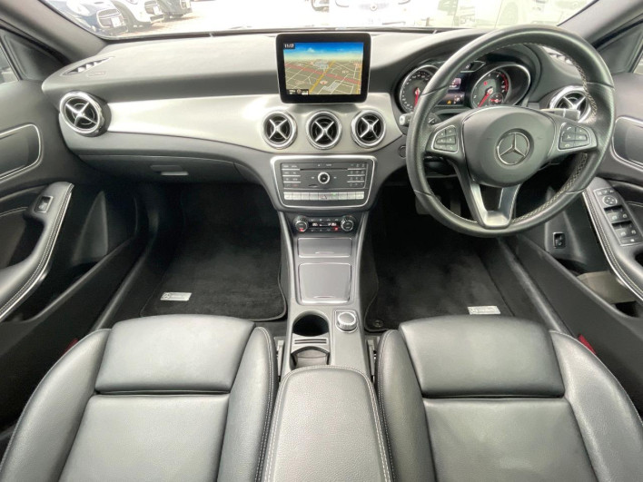 2017 Mercedes Benz GLA Class DBA-156947 (UW-6a24e19f26052)[27]