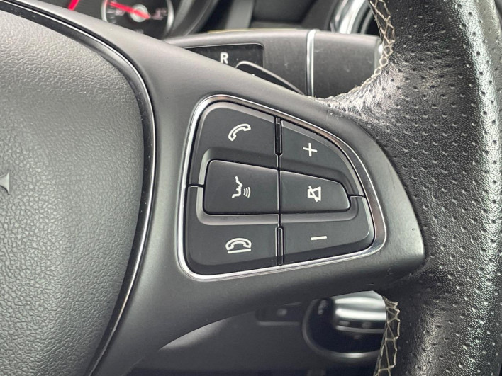 2017 Mercedes Benz GLA Class DBA-156947 (UW-6a24e19f26052)[12]