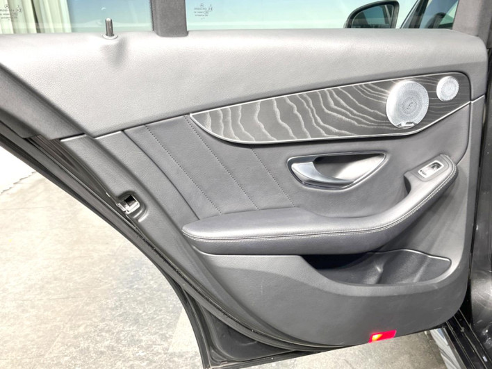 2020 Mercedes Benz C CLASS STATION WAGON 5AA-205277 (UW-6a24e1a1d63e9)[13]