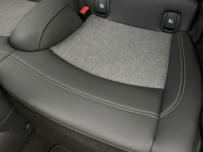 2021 Rover Mini 3BA-XR15MW (UW-6a24e1a4586ee)[13]