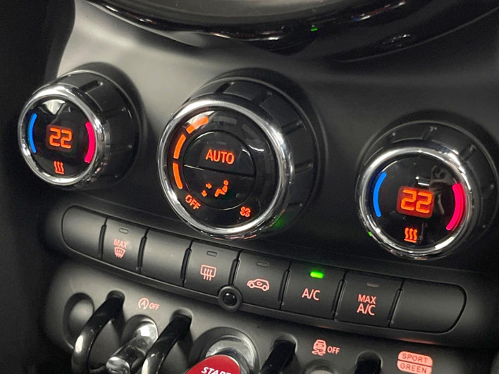 2021 Rover Mini 3BA-XR15MW (UW-6a24e1a4586ee)[29]