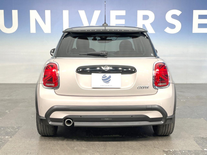 2021 Rover Mini 3BA-XR15MW (UW-6a24e1a4586ee)[15]