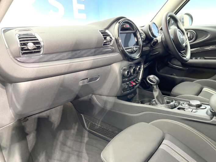 2016 Rover Mini LDA-LR20 (UW-6a24e1a5c5418)[10]