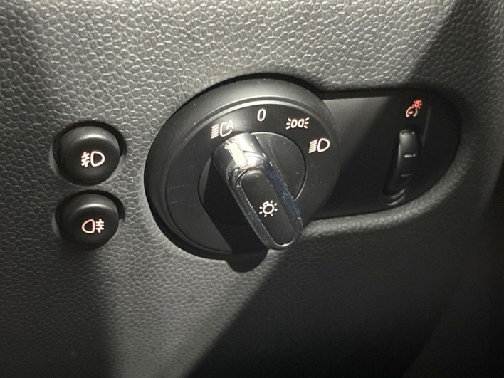 2015 Rover Mini DBA-XS20 (UW-6a24e1a6a64e1)[24]
